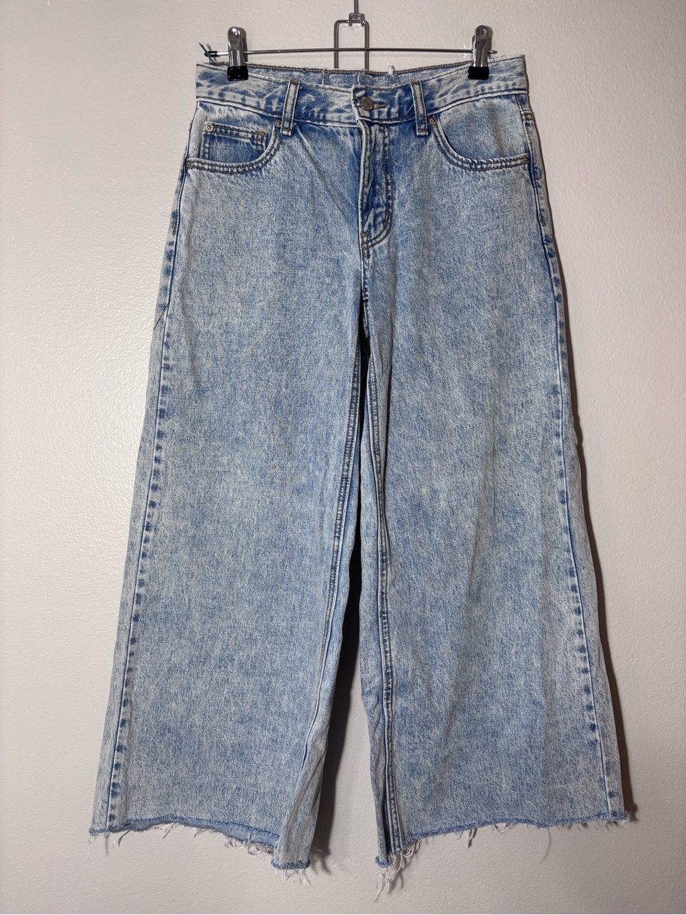 BDG Light Blue Wide Leg Cropped Jeans